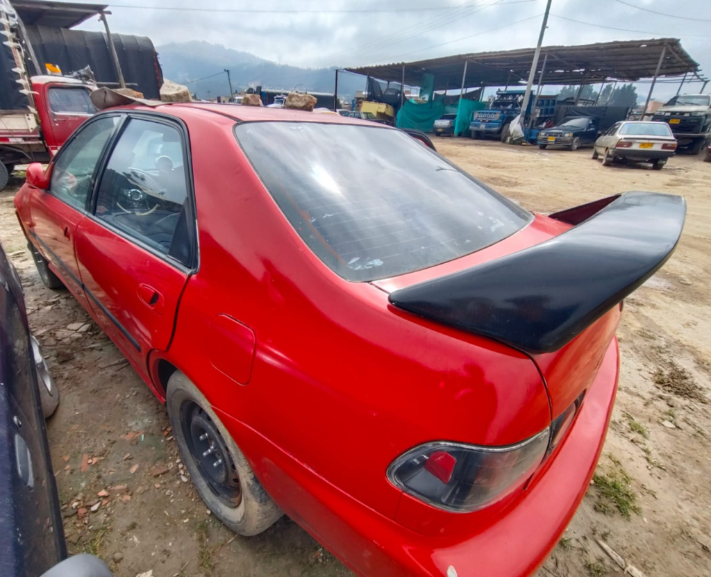 Autopartes Reborn Parts - Carrocería e interiores